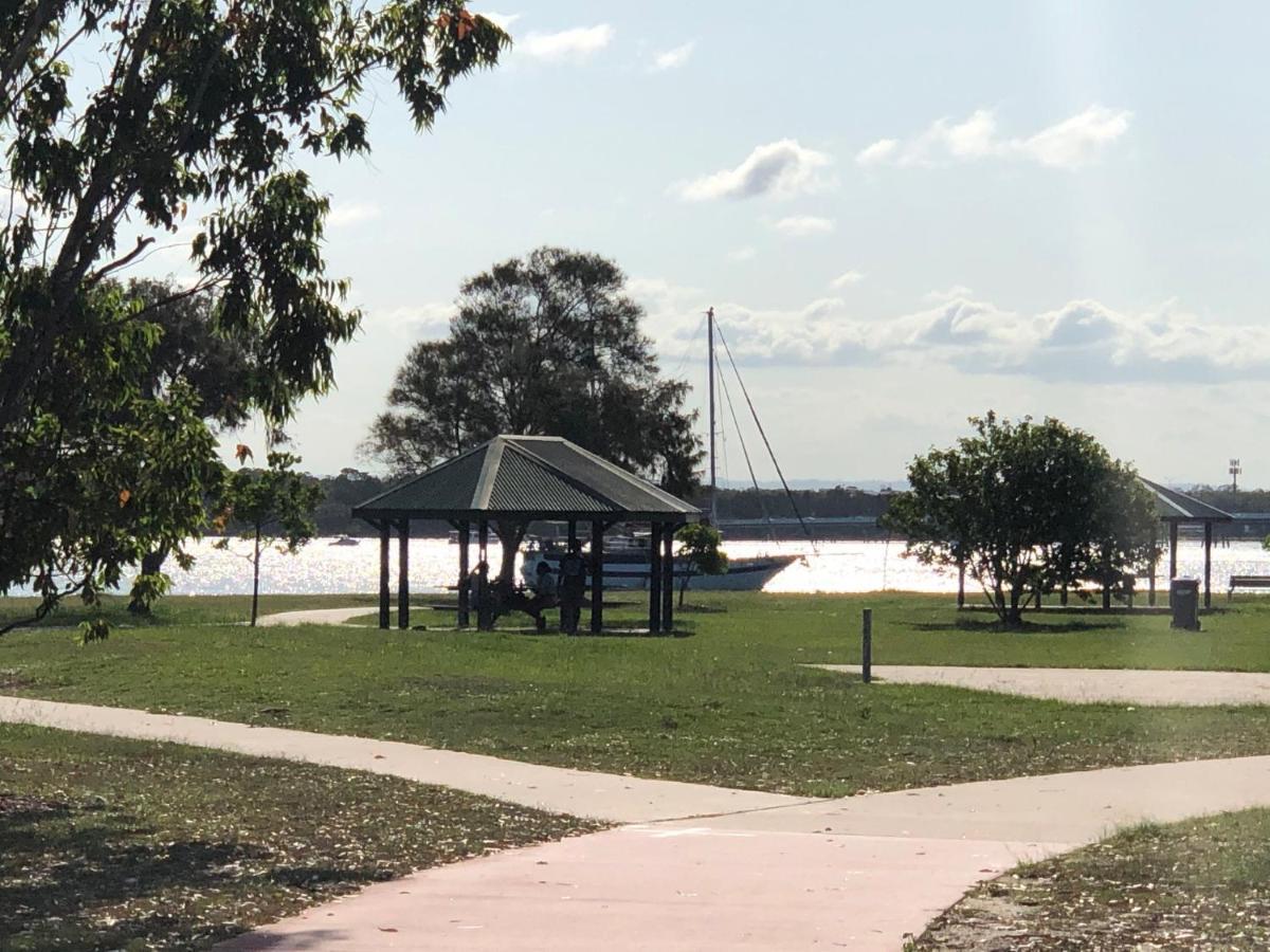 Bribie Waterways Motel Bongaree Exteriér fotografie